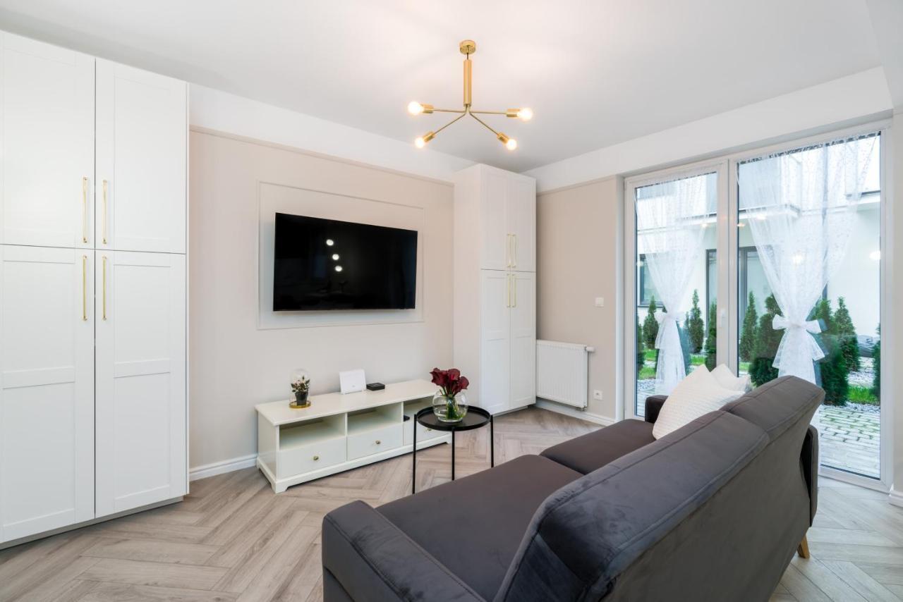 Modern Studio Apartments Poznan City Center By Noclegi Renters Luaran gambar