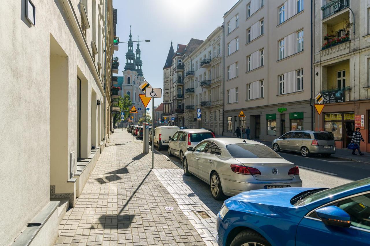 Modern Studio Apartments Poznan City Center By Noclegi Renters Luaran gambar