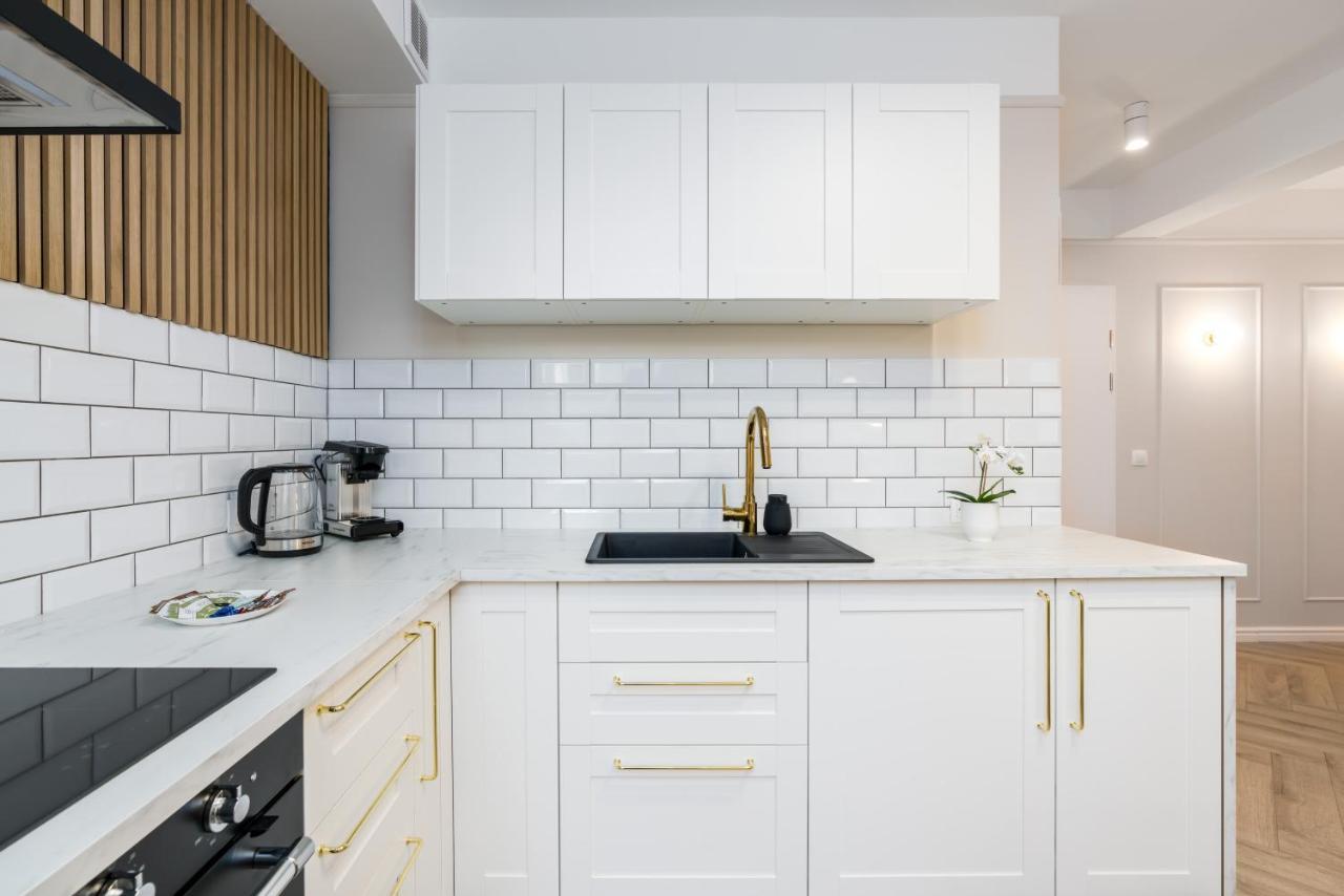 Modern Studio Apartments Poznan City Center By Noclegi Renters Luaran gambar